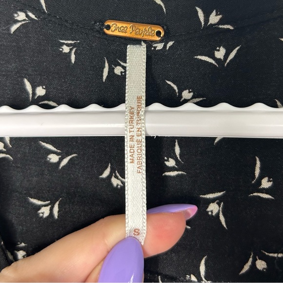 Free People Blouse Deep V Neck Womens Small Black - Picture 3 of 8